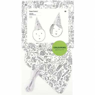 8x knutsel papieren feesthoedjes om in te kleuren voor kinderen