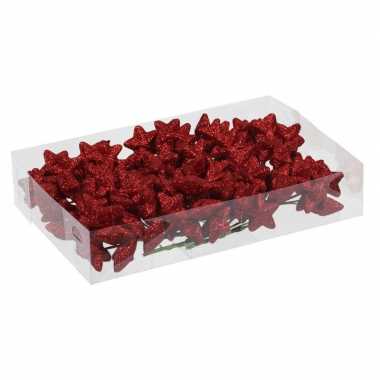 18x bundeltjes van 8x rode glitter mini sterretjes stekers/instekers 4 cm