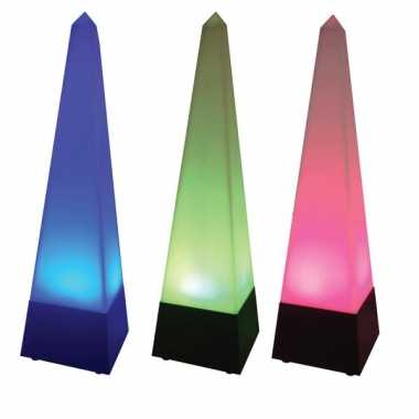 Gekleurd sfeerlicht in pyramide vorm
