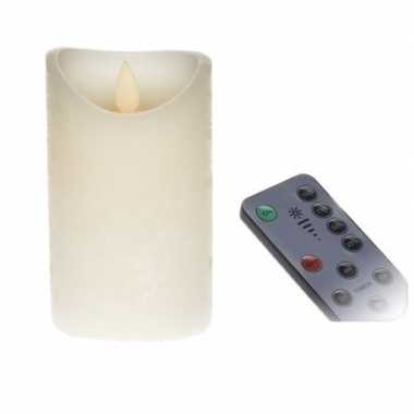 Led kaars/stompkaars ivoor 12 cm inclusief afstandsbediening