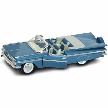 Modelauto chevrolet impala cabrio 1956 1:18