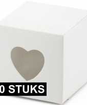Feest 10x witte cadeaudoosjes met hart 5 cm