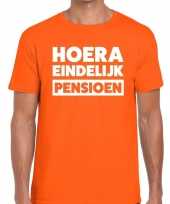 Feest hoera eindelijk pensioen t-shirt oranje heren