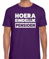 Feest hoera eindelijk pensioen t-shirt paars heren