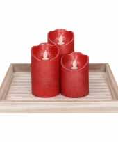 Feest kaarsenbord plateau hout vierkant met 3x led kaarsen rood