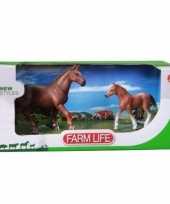 Feest mustang paard met veulen plastic