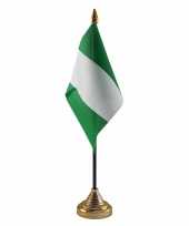 Feest nigeria tafelvlaggetje 10 x 15 cm met standaard