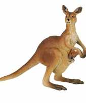 Feest plastic speelgoed figuur kangoeroe met baby 8 cm