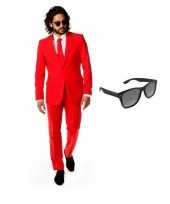 Feest rood heren kostuum maat 46 s met gratis zonnebril