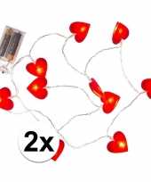 Feest valentijn 2x rode hartjes lichtsnoer 120 cm