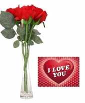 Feest valentijnsdag cadeau vaas met 3 rode rozen met valentijnskaart